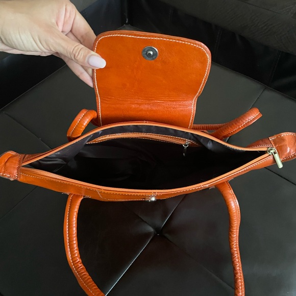 NWOT Leather handbag - Picture 2 of 6